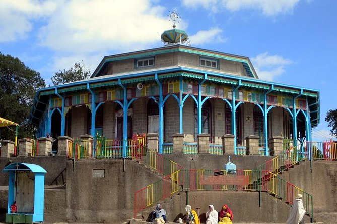 Addis Ababa City Tours Full Day With Hotel Pickup And Drop Off - Meeting the Lion of Judah