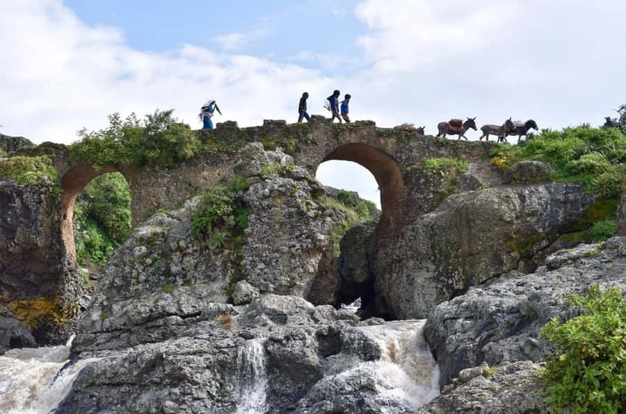 Addis Ababa: Debre Libanos, Blue Nile Gorge, and Cave Tour - Transport, guides, and the real timing