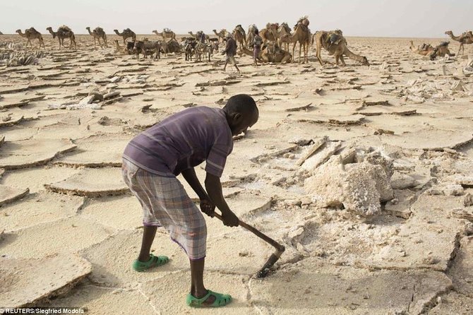 Danakil Depression and Lalibela 5 Days Tours - Erta Ale after dark