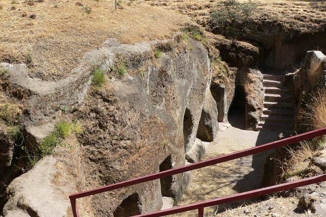 Day Tours around Addis Abeba, Melka Kunture and Adadi Mariam - Melka Kunture and the long human story