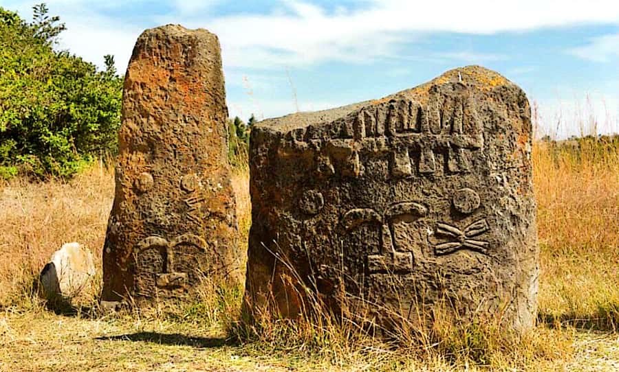 Day trip Adadi Mariam, Melka Kunture and Tiya stele - Adadi Mariam, a church carved from volcanic rock