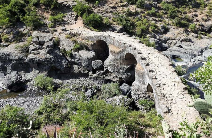 Day trip Debre Libanos, Bule nile George &Portugal Bridge - Who should book this day?
