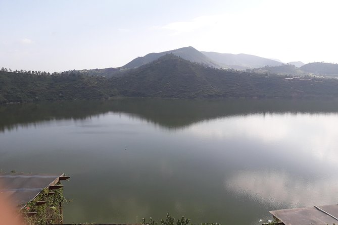 Day Trip to Debre Zeit/ Bishoftu - What the private vehicle and guide add