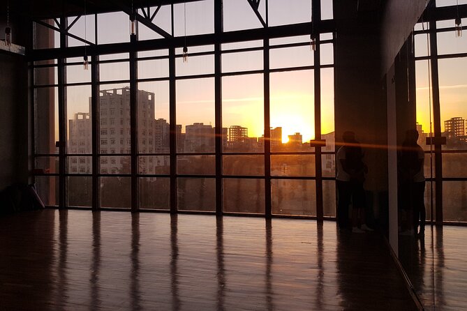 Latin Dance Class - What happens during the one-hour class