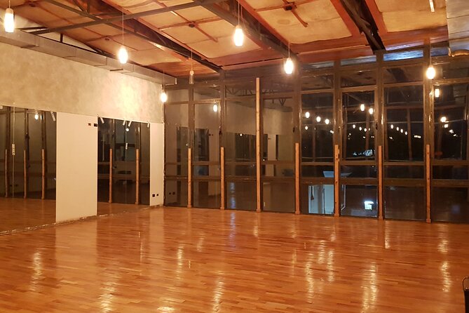 Latin Dance Class - Arriving at Juventus Sports Club on Jomo Kenyatta Street