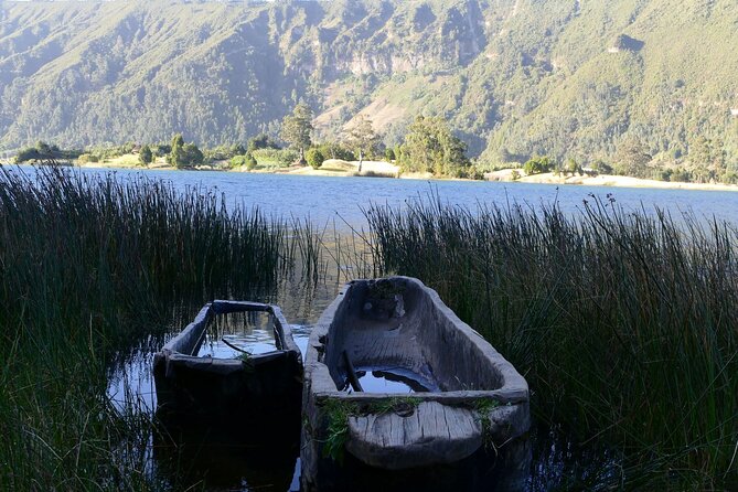 Stunning Views Wonchi Crater Lake a Private Day Trip - The walk down to the water