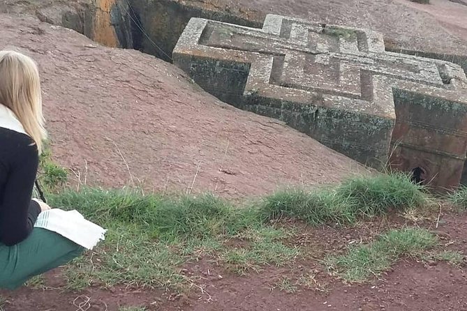 Tour 11 monolithic rock churches & museum in Lalibela & cave church with mummies - What the $355 price covers